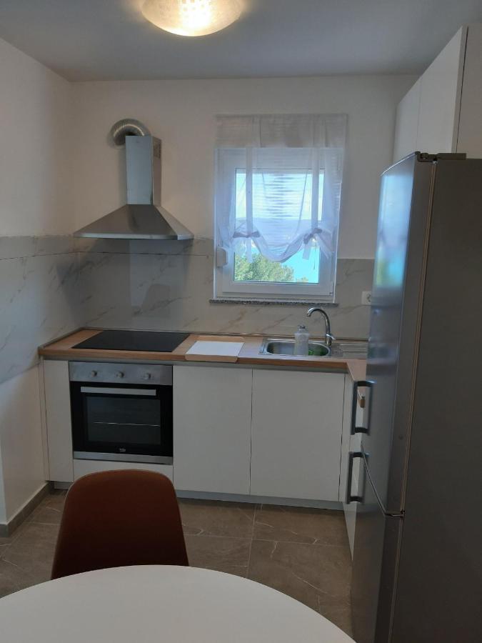 Gita Apartmani Čižići エクステリア 写真