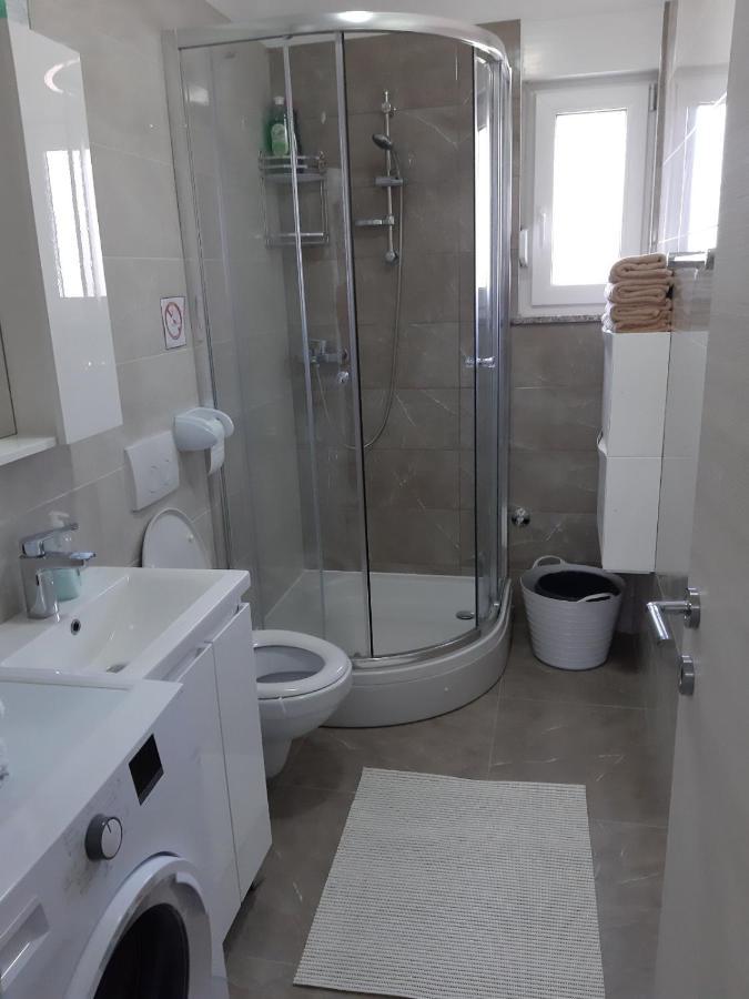 Gita Apartmani Čižići エクステリア 写真